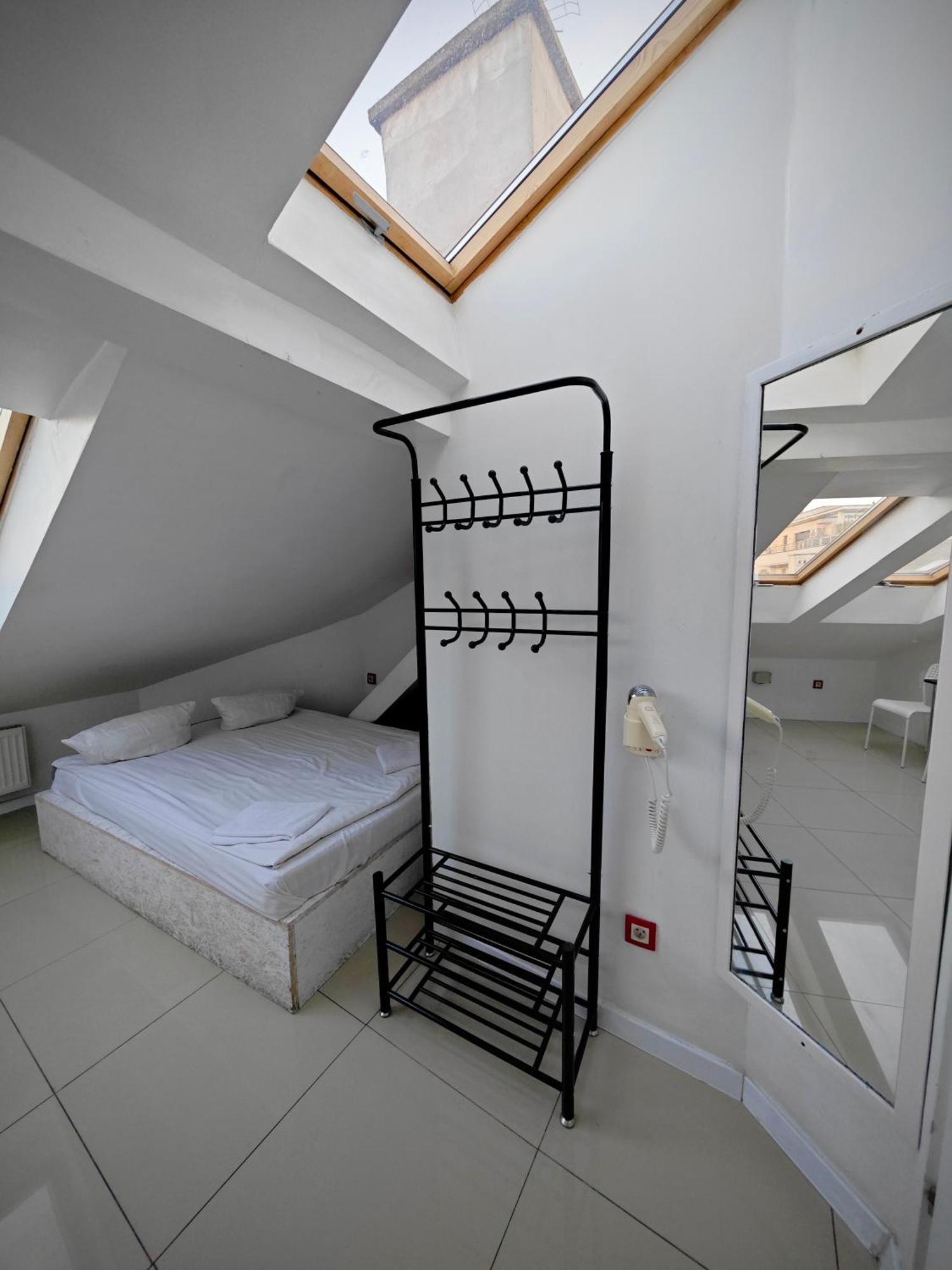 Apartamenty Hoza Attic Studio Warschau Kamer foto