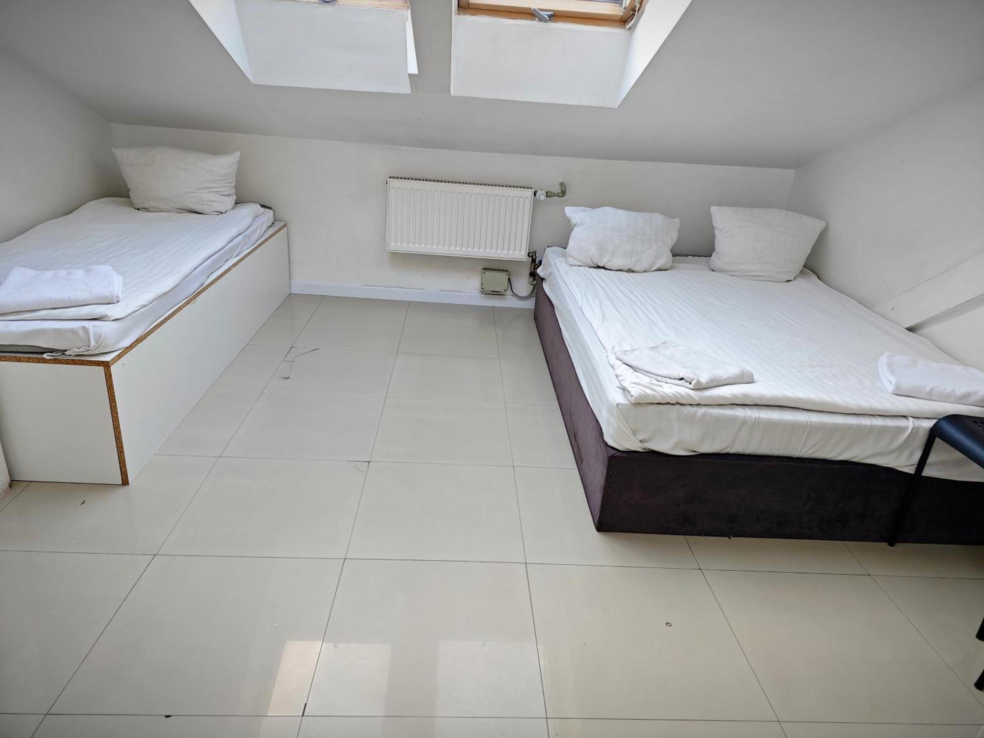 Apartamenty Hoza Attic Studio Warschau Kamer foto